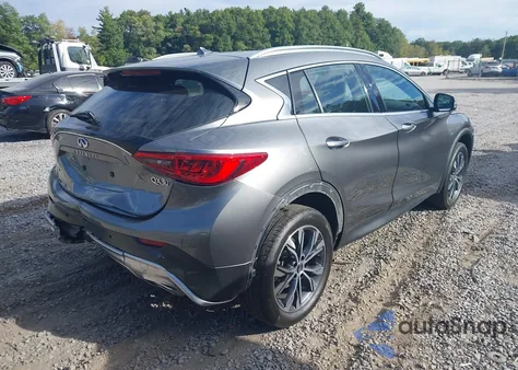 2018 Infiniti Qx30 Essential/Luxe/Luxury/Premium z USA, uszkodzony, nr VIN SJKCH5CR4JA040264